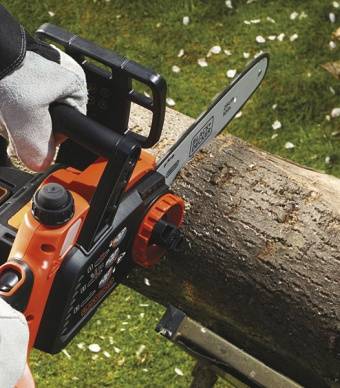 cortar troncos de uma árvore